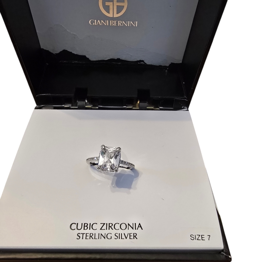 Giani Bernini Sterling Silver 2 Carat Cubic Zirconia Ring Size 7 NWT